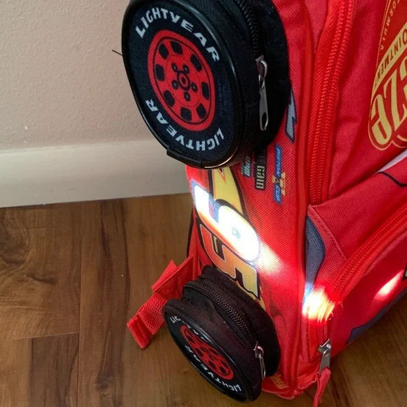 Kids lightning McQueen backpack - Picture 3 of 3